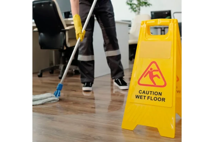 SOLICITA PERSONAL DE LIMPIZA image 3