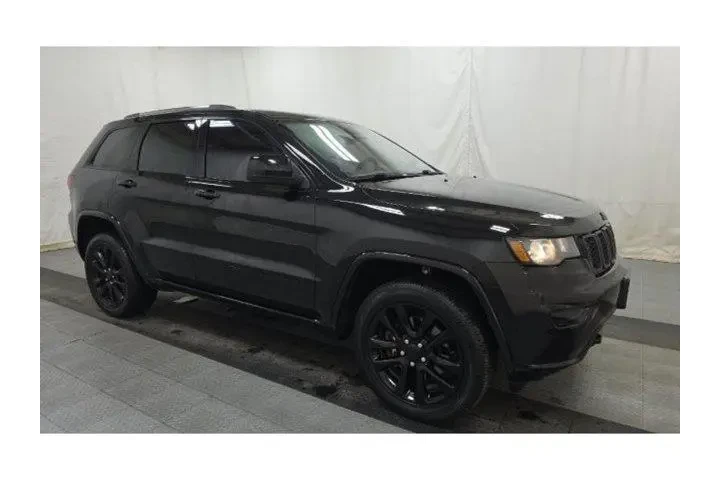 $25870 : Jeep Grand Cherokee 2021 4x4 image 2