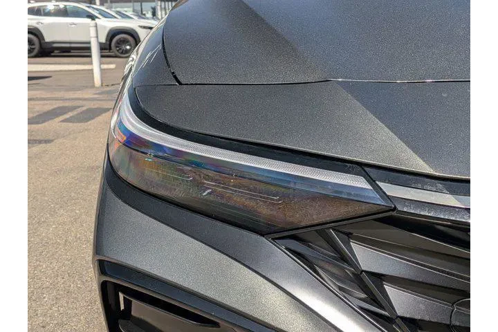 $27029 : Hyundai ELANTRA Hybrid 2025 image 6