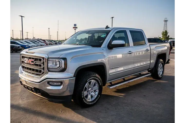 $22400 : GMC Sierra 1500 2016 4x4 SLE image 6