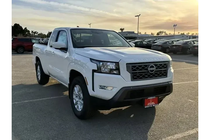 $34695 : Nissan Frontier 2024 4x2 S 4 image 7