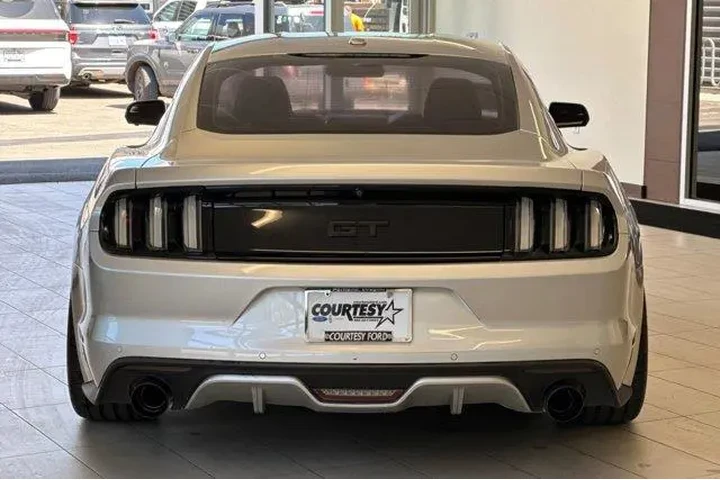 $32340 : Ford Mustang 2017 GT 2dr Fas image 5