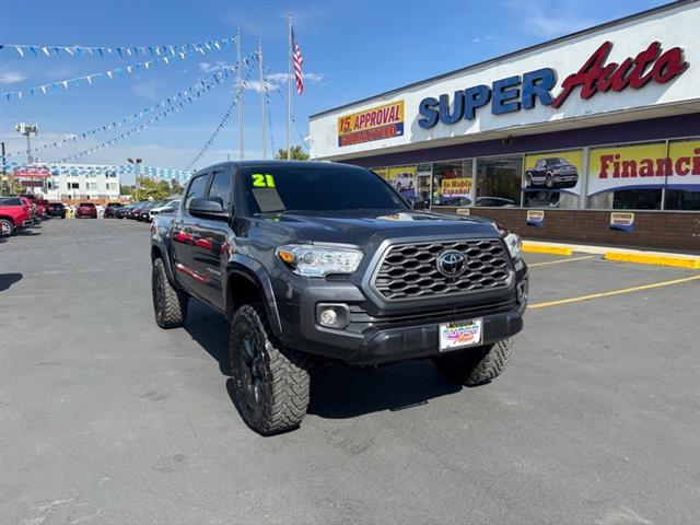 $37889 : 2021 Tacoma 4WD SR Double Cab image 2