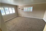 $1350 : clean 3 Bedroom remodeled home thumbnail