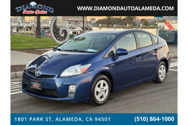 $10988 : 2011 Prius II image 2