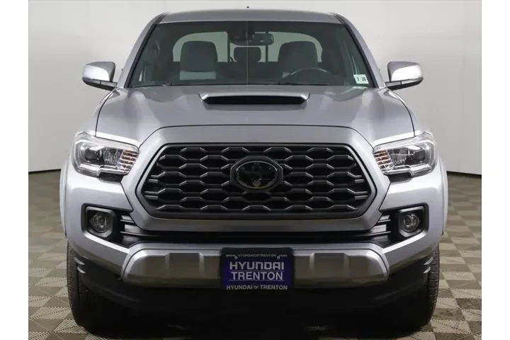 $29939 : Toyota Tacoma 2021 4x4 TRD S image 9