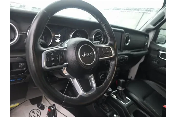 $32990 : Jeep Wrangler 2023 4x4 Sahar image 3