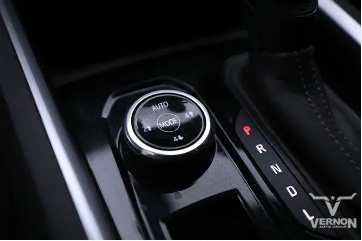 $37499 : Chevrolet Colorado 2023 4x4 image 10