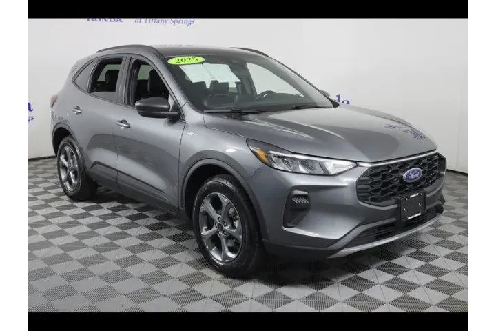 $27875 : Ford Escape 2025 AWD ST-Line image 1