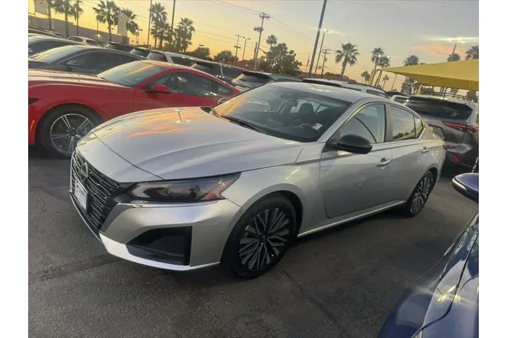 $19999 : Nissan Altima 2024 2.5 SV 4d image 1