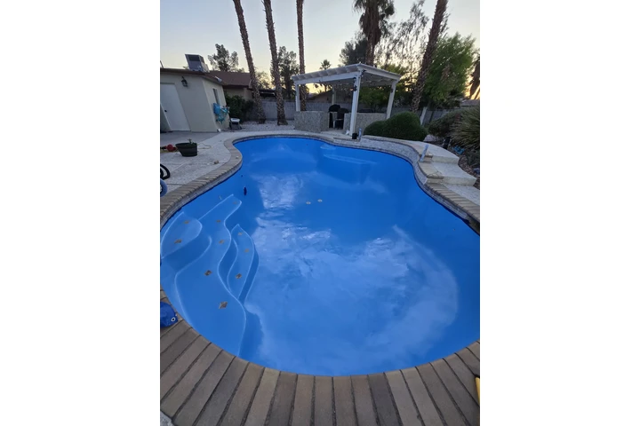 Pool service image 1