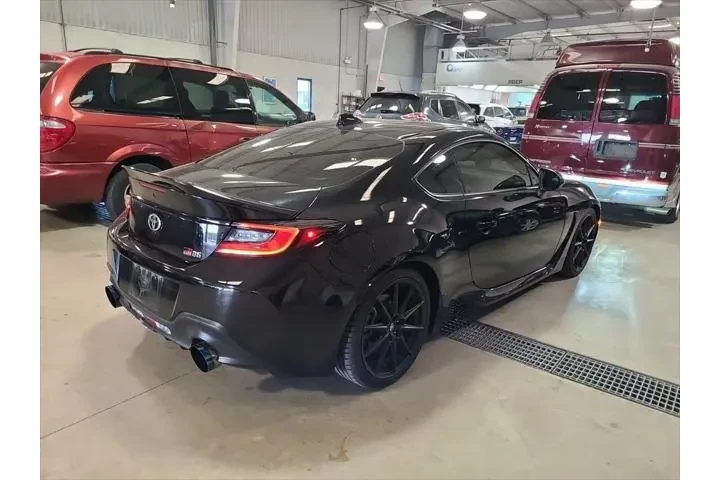 $30990 : Toyota GR86 2023 Premium 2dr image 2