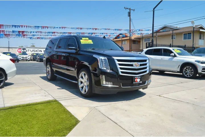 $29995 : 2019 Escalade ESV 4WD 4dr Pre image 7