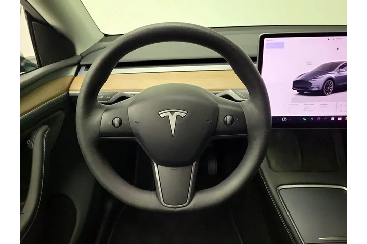 $36998 : Tesla Model Y 2023 AWD Long image 10