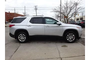 $8900 : 2018 Traverse AWD 4dr LT Clot thumbnail