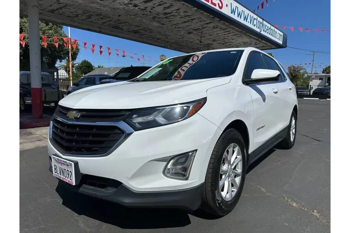 2018 Equinox LT image 3