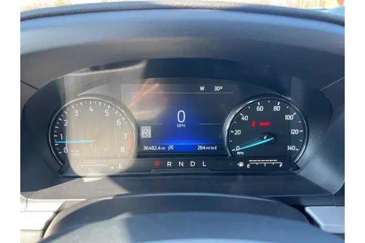 $31988 : Ford Explorer 2023 AWD XLT 4 image 9