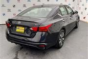 $18995 : Used 2021 Altima 2.5 SV Sedan thumbnail