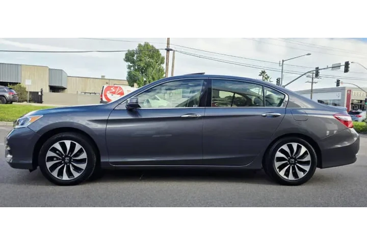 $15950 : 2017 Accord Hybrid EX-L image 3