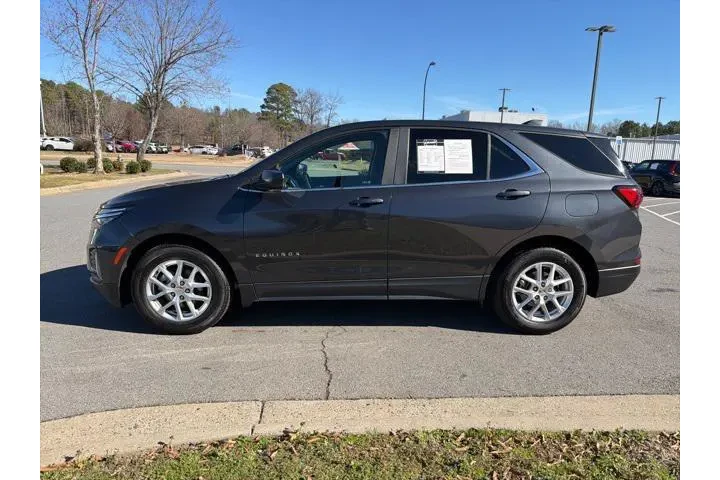 $20192 : Chevrolet Equinox 2023 LT 4d image 4
