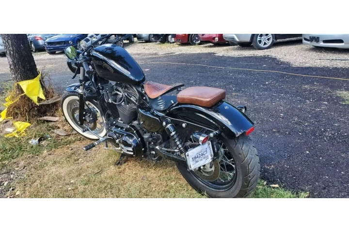 $7500 : 2014 HARLEY-DAVIDSON XL1200 F image 5