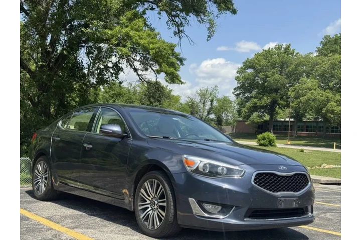 $6999 : 2014 Cadenza Limited image 3