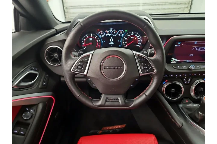 $39998 : Chevrolet Camaro 2017 SS 2dr image 10