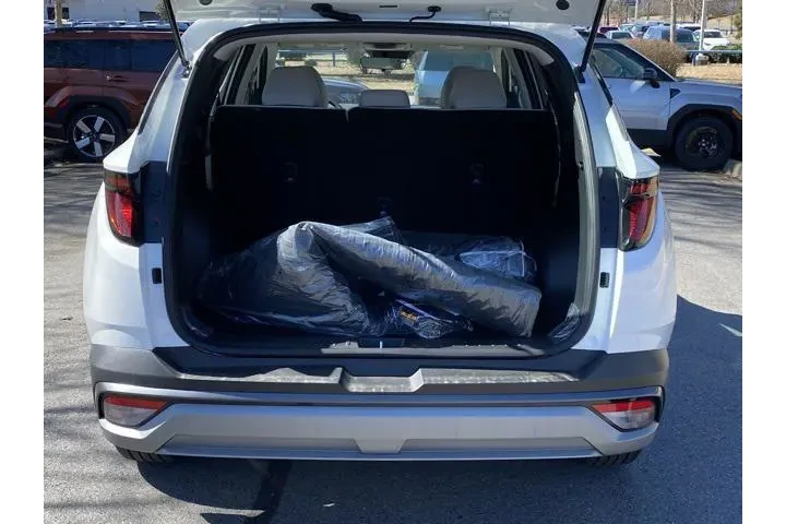 $27700 : Hyundai TUCSON 2025 SE 4dr S image 7