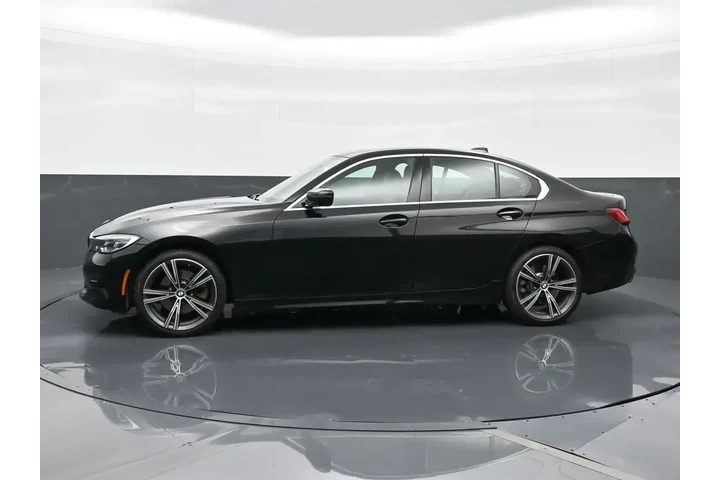 $33925 : BMW 3 Series 2022 330i 4dr S image 3