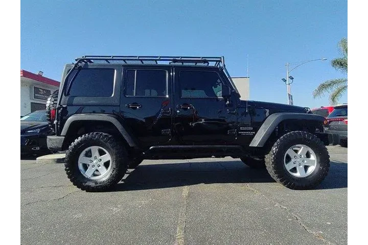 $14588 : Jeep Wrangler Unlimited 2016 image 7