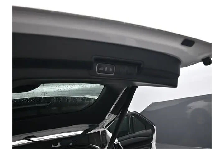 $27968 : Ford Explorer 2022 AWD XLT 4 image 7