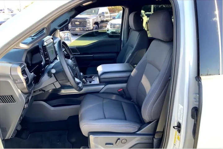 $39655 : Ford F-150 2024 4x2 XLT 4dr image 7