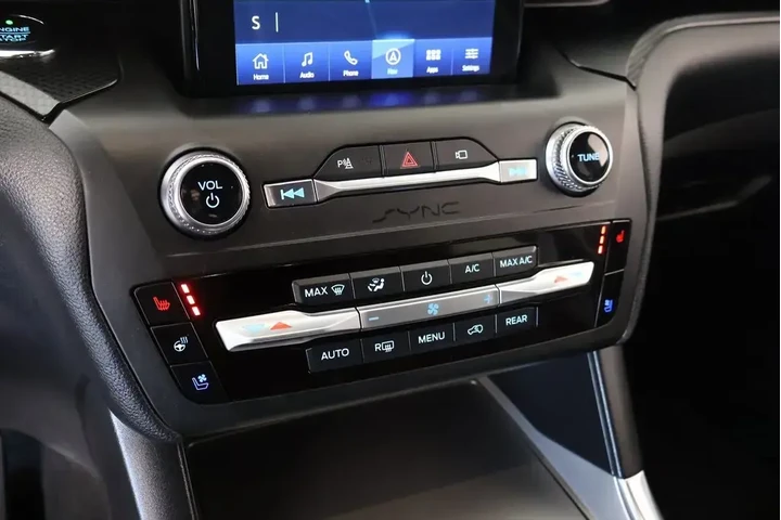 $30479 : Ford Explorer 2020 AWD ST 4d image 8