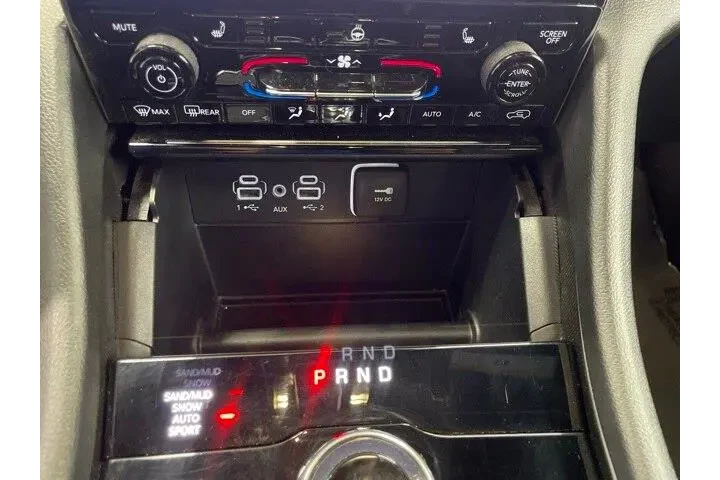 $37777 : Jeep Grand Cherokee 2025 4x4 image 9