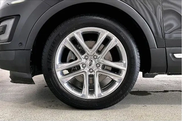 $14791 : Ford Explorer 2017 Limited 4 image 8