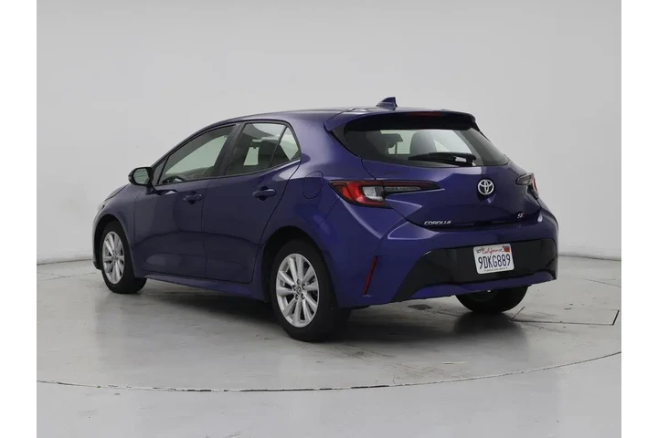 $24998 : Toyota Corolla Hatchback 202 image 2