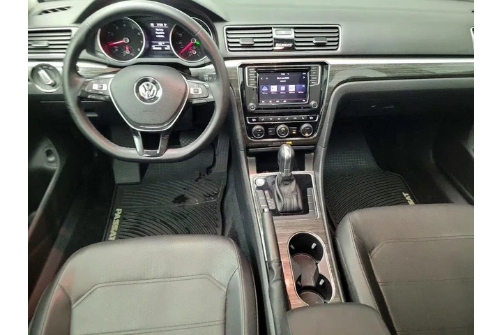 $14599 : Volkswagen Passat 2018 2.0T image 9