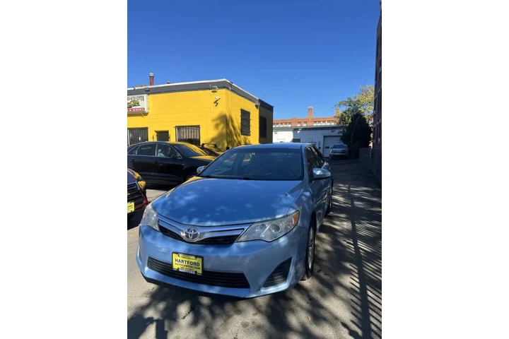 $9999 : 2012 Camry LE image 4