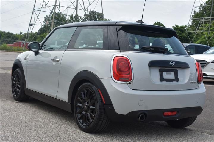 2019 Hardtop 2 Door Cooper image 9