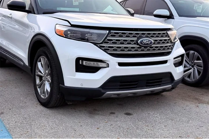 $27991 : Ford Explorer 2024 Limited 4 image 2