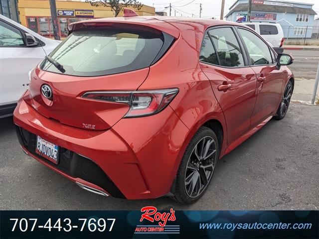 $16995 : 2019 Corolla Hatchback XSE Ha image 2