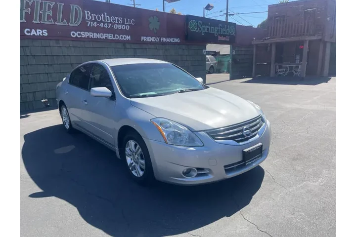 $7995 : 2011 Altima 2.5 S image 4