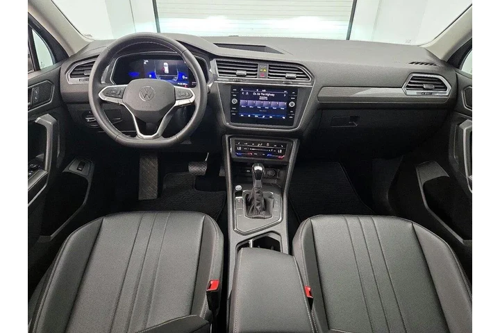 $19998 : Volkswagen Tiguan 2022 SE 4d image 9