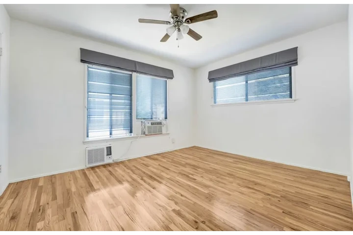 $2000 : 2 bed 2bath Apt in W Pico Blvd image 6