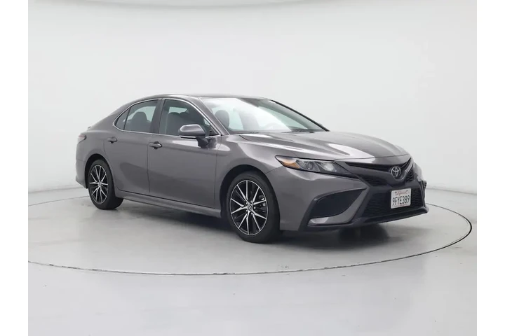 $27998 : Toyota Camry 2023 SE 4dr Sed image 1
