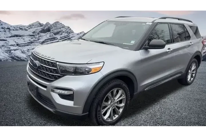 $25998 : Ford Explorer 2021 AWD XLT 4 image 1