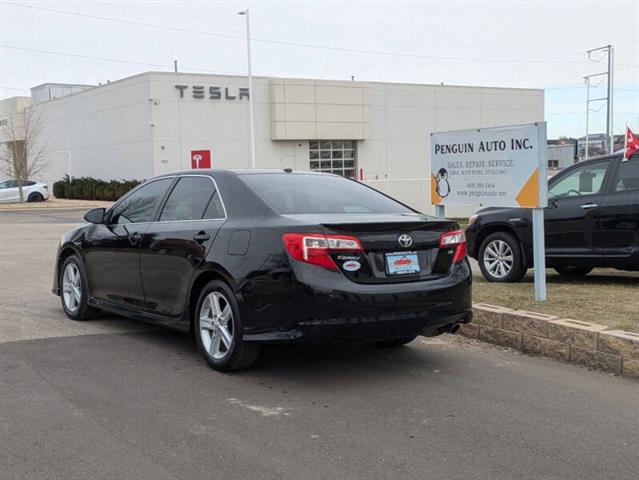 $9990 : 2014 Camry SE image 4