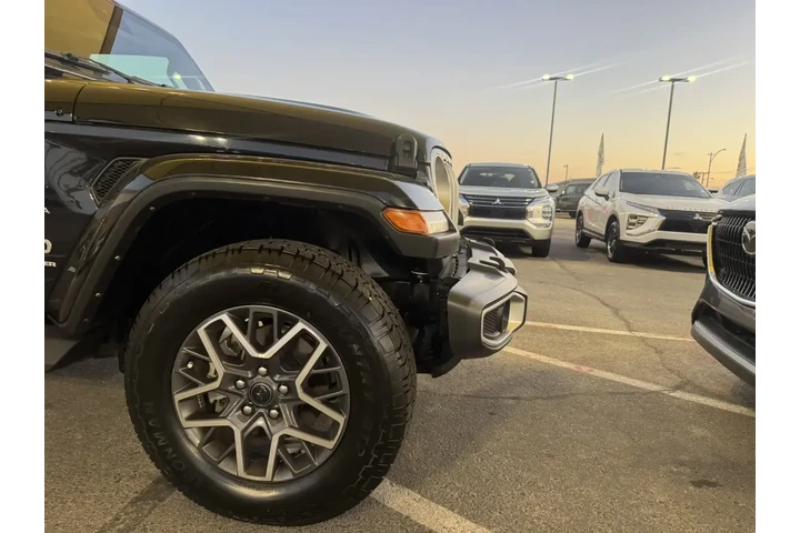 $38999 : Jeep Wrangler 2024 4x4 Sahar image 4