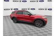 $27495 : Ford Explorer 2022 AWD XLT 4 thumbnail