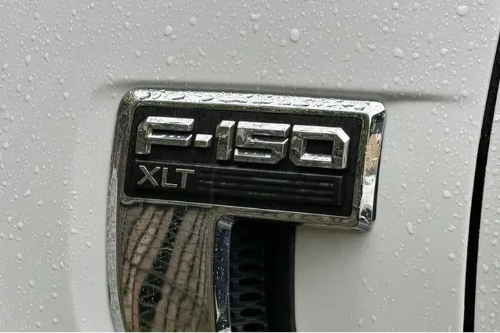 $29897 : Ford F-150 2023 4x2 XL 4dr S image 8